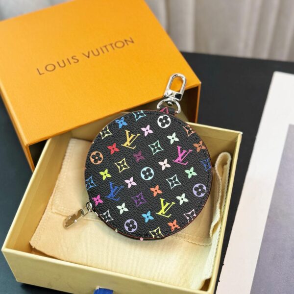 réplica,joyas,joyería,1:1,replica,fake,lujo,barato Monedero redondo Louis Vuitton colgante 8 colores Monedero serie Vivienne vivi