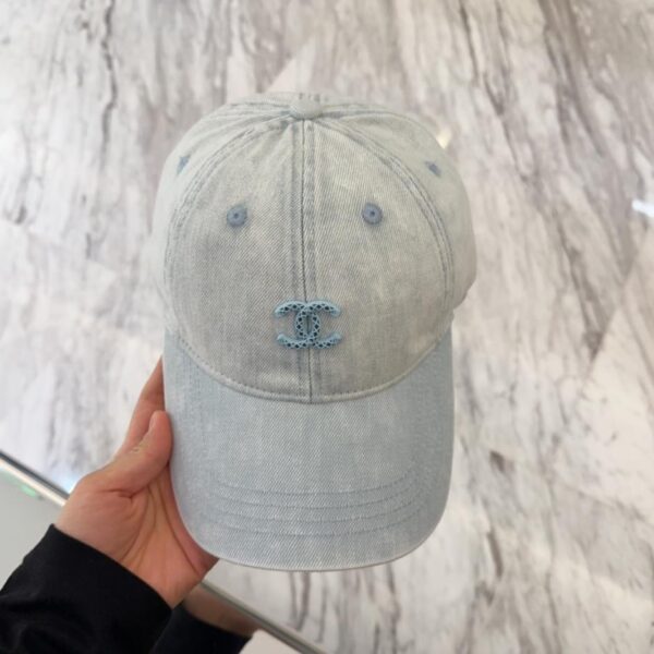 réplica,joyas,joyería,1:1,replica,fake,lujo,barato CHANEL nueva gorra de béisbol con tapa dura de diamantes con logo clásico y simple
