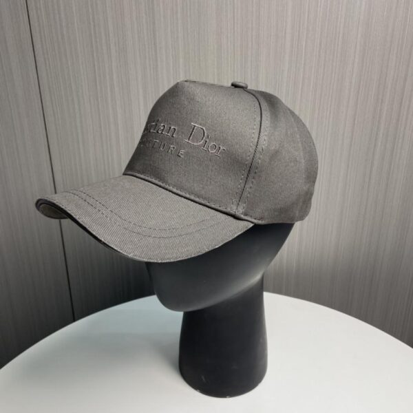 réplica,joyas,joyería,1:1,replica,fake,lujo,barato DIOR nueva gorra de béisbol simple con bordado sincrónico en el mostrador estilo caliente