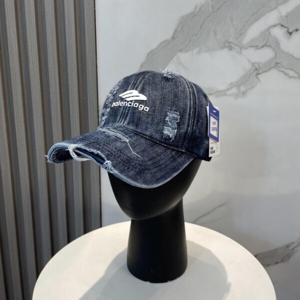 réplica,joyas,joyería,1:1,replica,fake,lujo,barato BALENCIAGA nueva gorra de béisbol con gorra de pato lavada con agujeros desgastados de estilo coreano