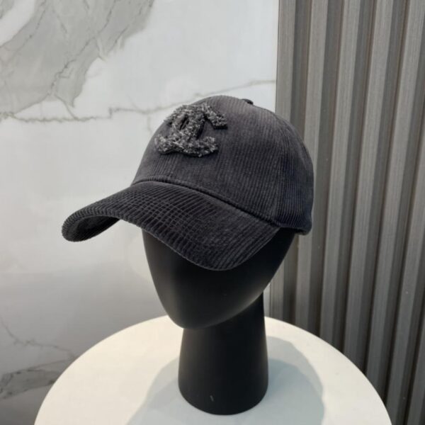 réplica,joyas,joyería,1:1,replica,fake,lujo,barato Nueva gorra de béisbol de pana de otoño de Chanel.