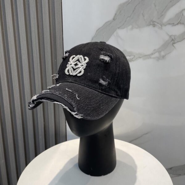 réplica,joyas,joyería,1:1,replica,fake,lujo,barato Nueva gorra de béisbol de mezclilla lavada rasgada de Loewe para hombre y mujer