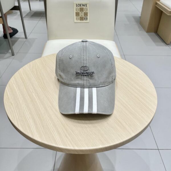 réplica,joyas,joyería,1:1,replica,fake,lujo,barato BALENCIAGA gorra de béisbol personalizada de nuevo estilo de primavera, mismo estilo para hombres y mujeres