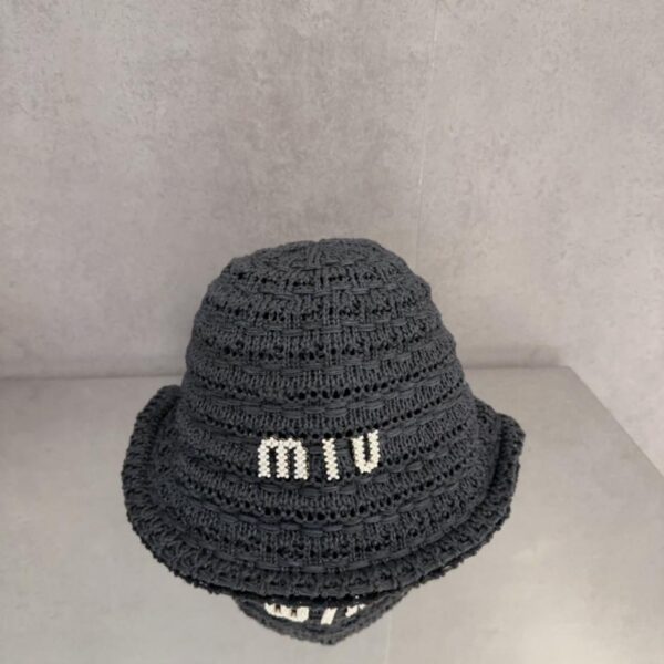 réplica,joyas,joyería,1:1,replica,fake,lujo,barato MIU MIUI gorro de pescador de punto a rayas