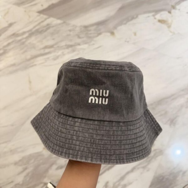 réplica,joyas,joyería,1:1,replica,fake,lujo,barato Sombreros de pescador de otoño e invierno de mujer Miu Miu
