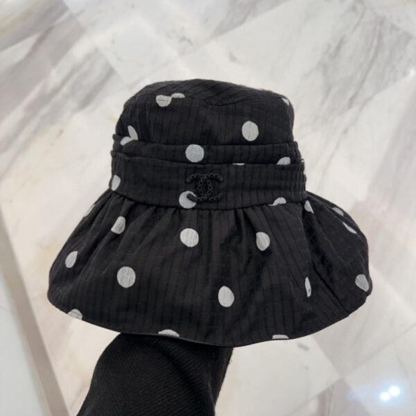 réplica,joyas,joyería,1:1,replica,fake,lujo,barato Chanel nuevo sombrero de tela de primavera y verano sombrero de cubo plisado