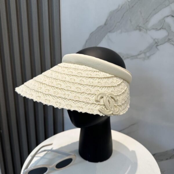 réplica,joyas,joyería,1:1,replica,fake,lujo,barato El nuevo y exclusivo sombrero para el sol pequeño y fragante de Chanel, sombrero con diadema superior hueca