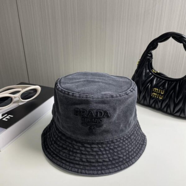 réplica,joyas,joyería,1:1,replica,fake,lujo,barato Prada sombrero de pescador con letras bordadas