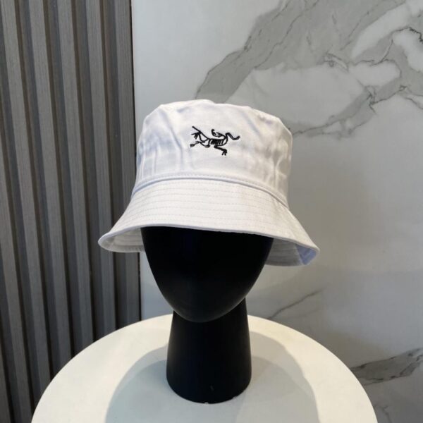 réplica,joyas,joyería,1:1,replica,fake,lujo,barato Arcteryx nuevo sombrero de pescador sincronizado con contador de bordado