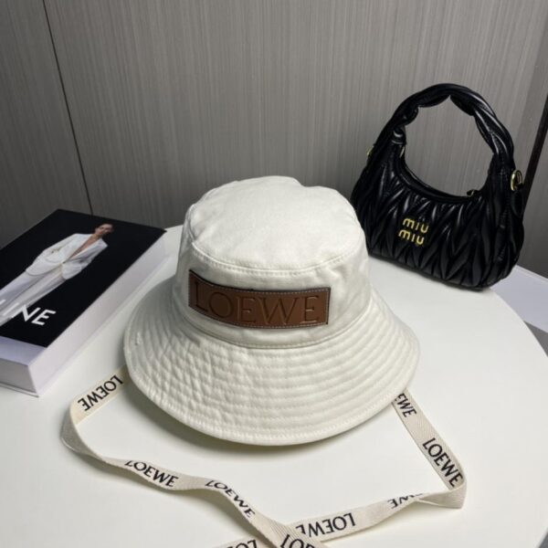 réplica,joyas,joyería,1:1,replica,fake,lujo,barato Gorro de pescador personalizado Loewe con correa