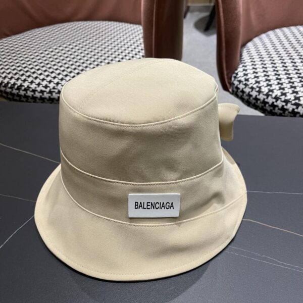 réplica,joyas,joyería,1:1,replica,fake,lujo,barato BALENCIAGA sombrero de pescador irregular de invierno