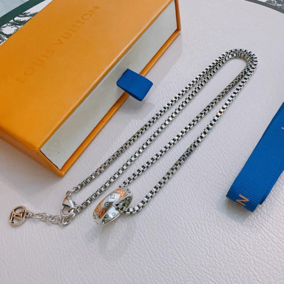 réplica,joyas,joyería,1:1,replica,fake,lujo,barato réplica,joyas,joyería,1:1,replica,fake,lujo,barato Collar Louis Vuitton RW original de estilo nuevo, estilo retro para parejas, estilo rock punk, plata tailandesa (6Y7D3)