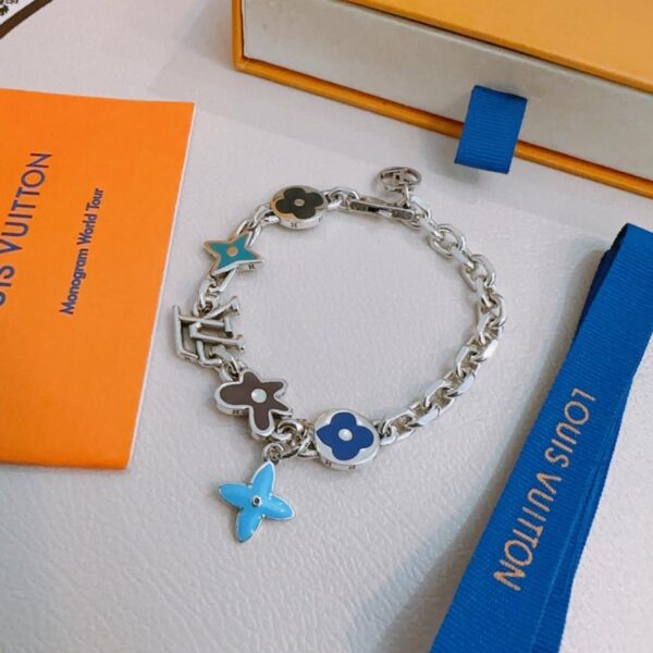 réplica,joyas,joyería,1:1,replica,fake,lujo,barato Pulsera Louis Vuitton RW original de estilo nuevo, estilo retro, modelo rock punk, estilo tailandés en plata (7LS8P)