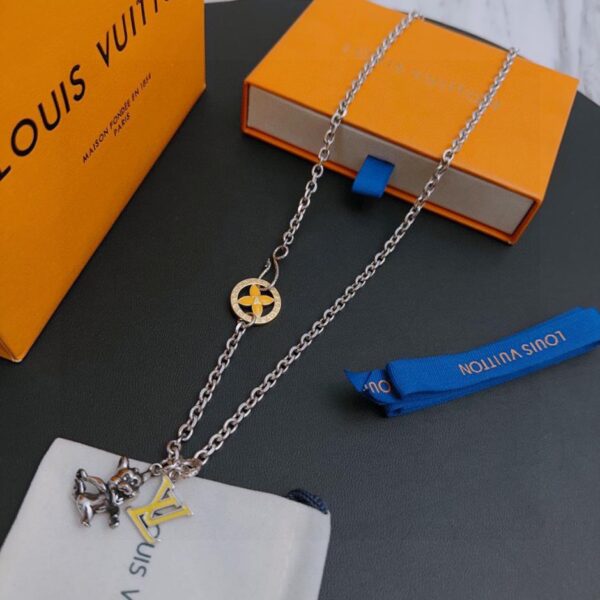 réplica,joyas,joyería,1:1,replica,fake,lujo,barato Collar Louis Vuitton RW original de mostrador, nuevo modelo retro para pareja, estilo rock punk tailandés en plata (5A89N)