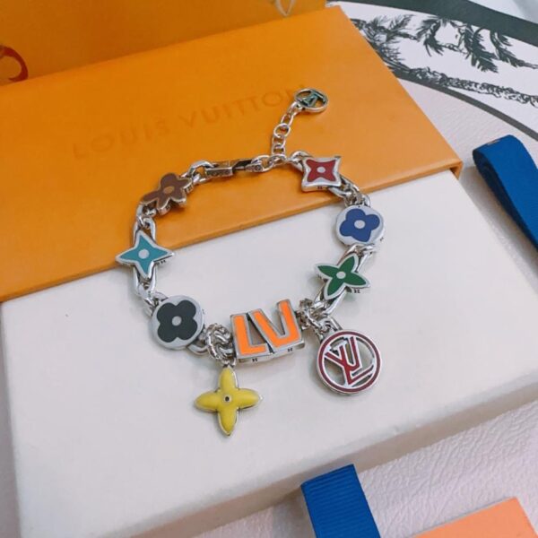 réplica,joyas,joyería,1:1,replica,fake,lujo,barato Pulsera Louis Vuitton RW Original, nueva, estilo retro, estilo rock punk, estilo tailandés plateado (GGV6L)