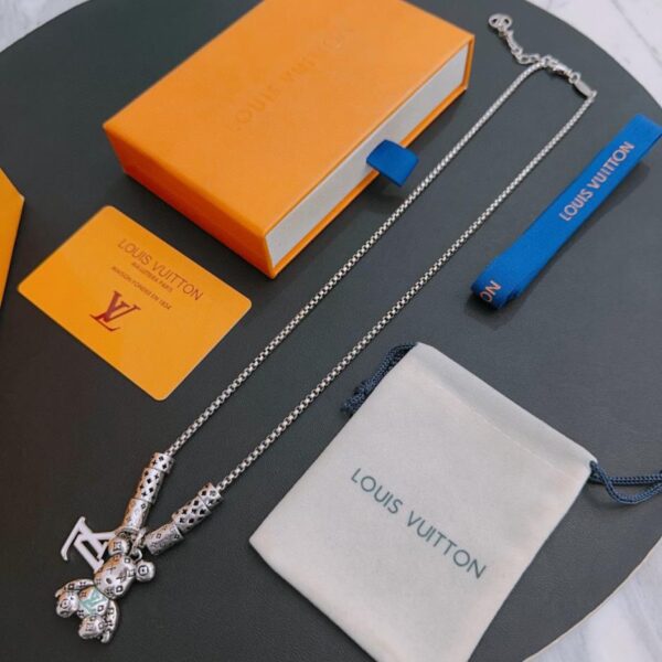 réplica,joyas,joyería,1:1,replica,fake,lujo,barato Collar Louis Vuitton RW original de mostrador nuevo estilo retro de pareja rock punk estilo plata tailandesa (8FQWY)