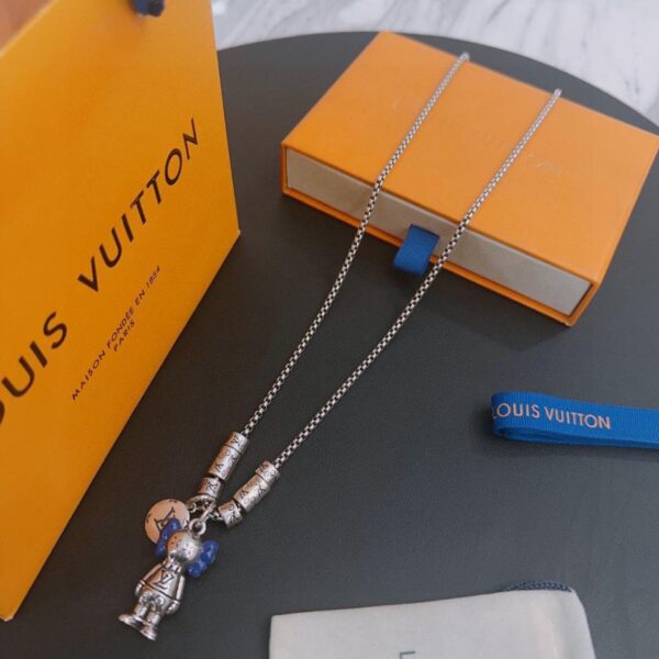 réplica,joyas,joyería,1:1,replica,fake,lujo,barato Collar Louis Vuitton RW original de mostrador, nuevo modelo retro para pareja, estilo rock punk tailandés en plata (I9W06)