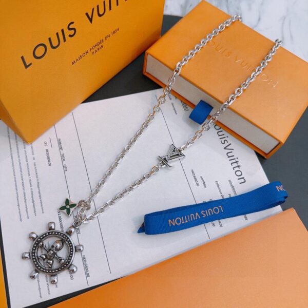 réplica,joyas,joyería,1:1,replica,fake,lujo,barato Collar Louis Vuitton RW original de mostrador, nuevo modelo retro para pareja, estilo rock punk tailandés en plata (SH6JA)