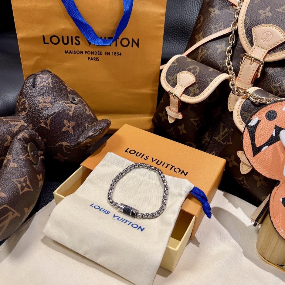 réplica,joyas,joyería,1:1,replica,fake,lujo,barato réplica,joyas,joyería,1:1,replica,fake,lujo,barato Pulsera clásica con candado de cuentas Louis Vuitton (YRAQ5)