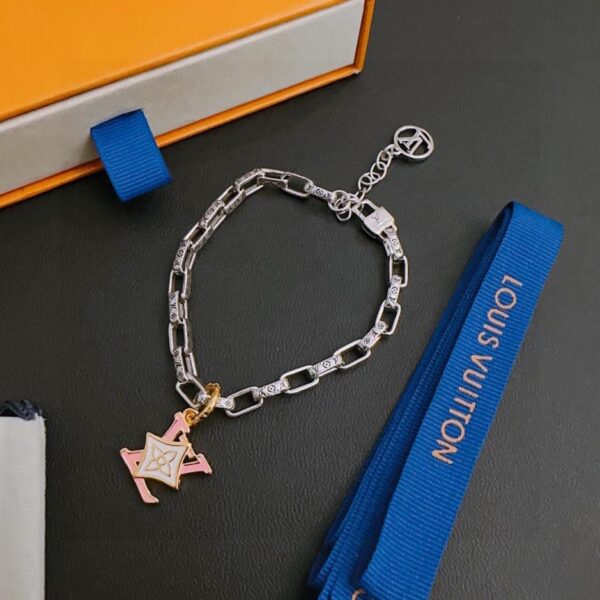 réplica,joyas,joyería,1:1,replica,fake,lujo,barato Pulsera Louis Vuitton RW Original, nueva, estilo retro, rock, punk, estilo tailandés, plata (OSGQL)