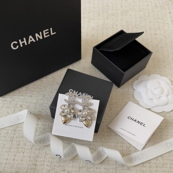 réplica,joyas,joyería,1:1,replica,fake,lujo,barato Nuevos aretes Chanel de oro de 24k con forma de corazón de melocotón y oreja de trigo con ojo de caballo (KPUX6)