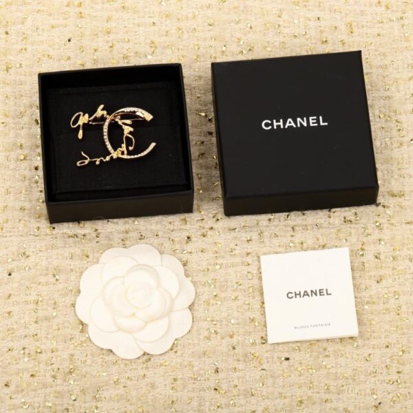 réplica,joyas,joyería,1:1,replica,fake,lujo,barato Broche de doble C de Chanel 24s (4IIHK)