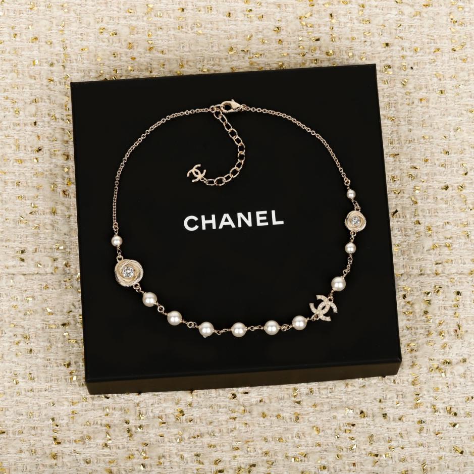réplica,joyas,joyería,1:1,replica,fake,lujo,barato réplica,joyas,joyería,1:1,replica,fake,lujo,barato Collar de perlas con botón de hilo giratorio cepillado de Chanel (PR8IV)