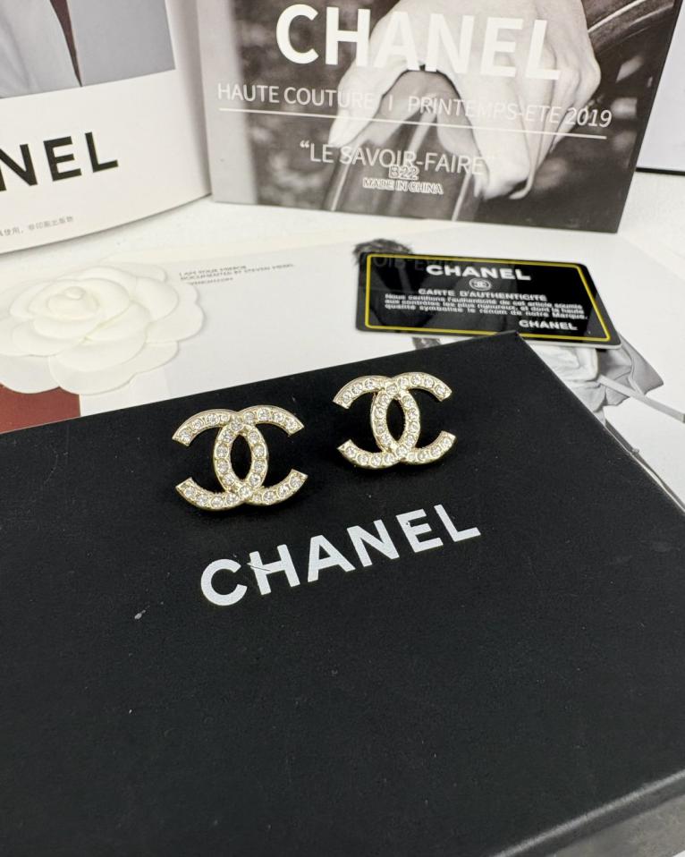 réplica,joyas,joyería,1:1,replica,fake,lujo,barato réplica,joyas,joyería,1:1,replica,fake,lujo,barato Pendientes Chanel Doble C con incrustaciones de diamantes (KYRYJ)