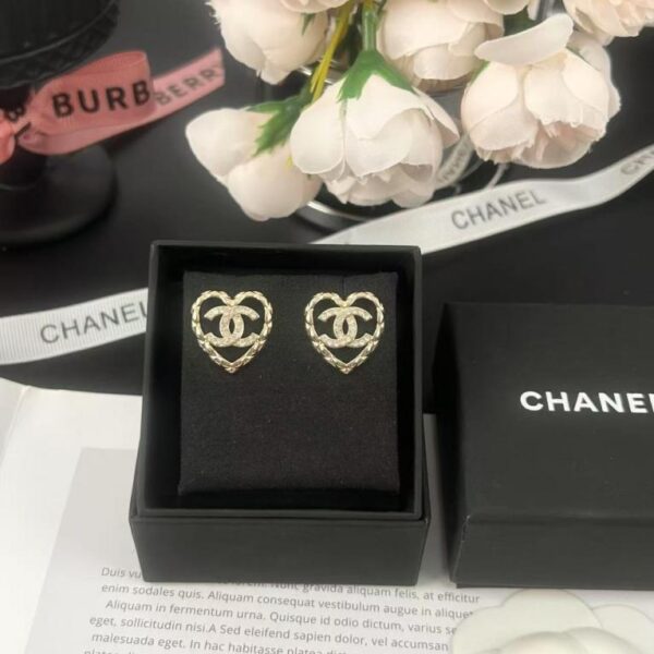 réplica,joyas,joyería,1:1,replica,fake,lujo,barato Pendientes Chanel de oro con forma de corazón hueco y doble C de diamantes (6DX1F)