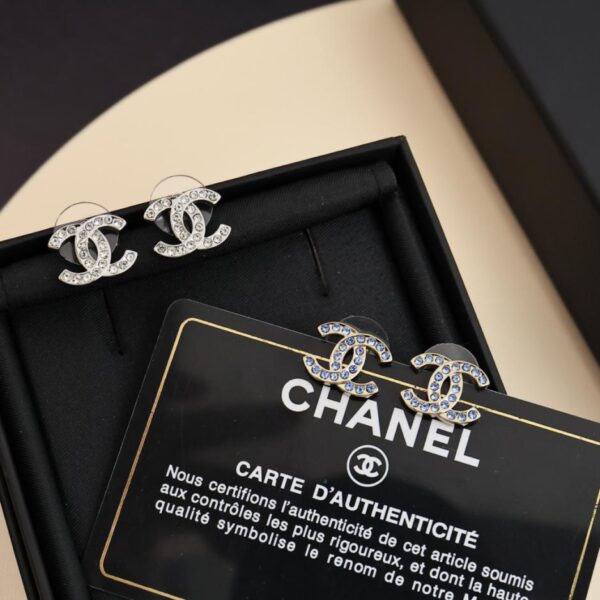réplica,joyas,joyería,1:1,replica,fake,lujo,barato Los últimos pendientes de doble C con diamantes de Chanel (IE1U3)