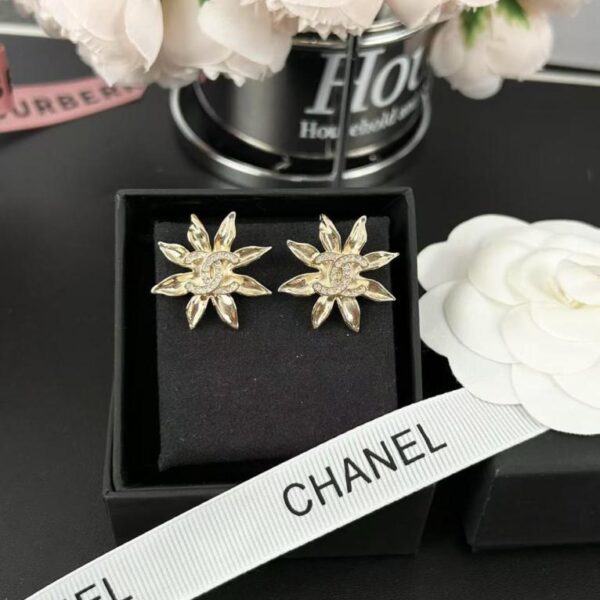 réplica,joyas,joyería,1:1,replica,fake,lujo,barato Pendientes redondos de plata con letra C grabada de Chanel (ZJ5XY)