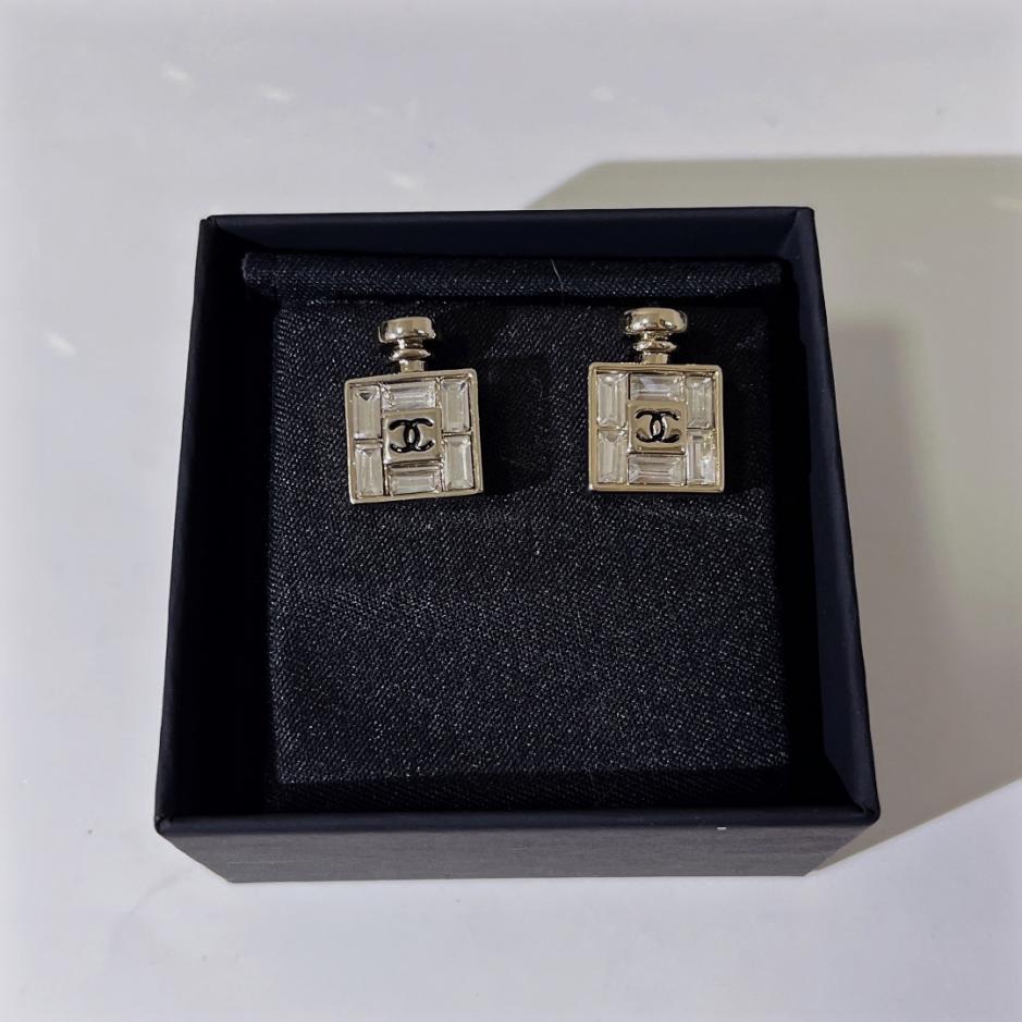 réplica,joyas,joyería,1:1,replica,fake,lujo,barato réplica,joyas,joyería,1:1,replica,fake,lujo,barato Pendientes de perfume Chanel con diamantes cuadrados (ZHUGP)