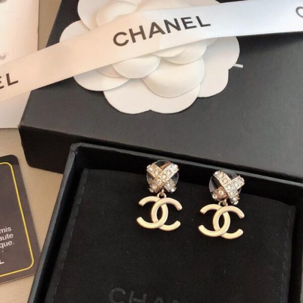 réplica,joyas,joyería,1:1,replica,fake,lujo,barato Pendientes clásicos de perla de arroz de Chanel (Z67IR)