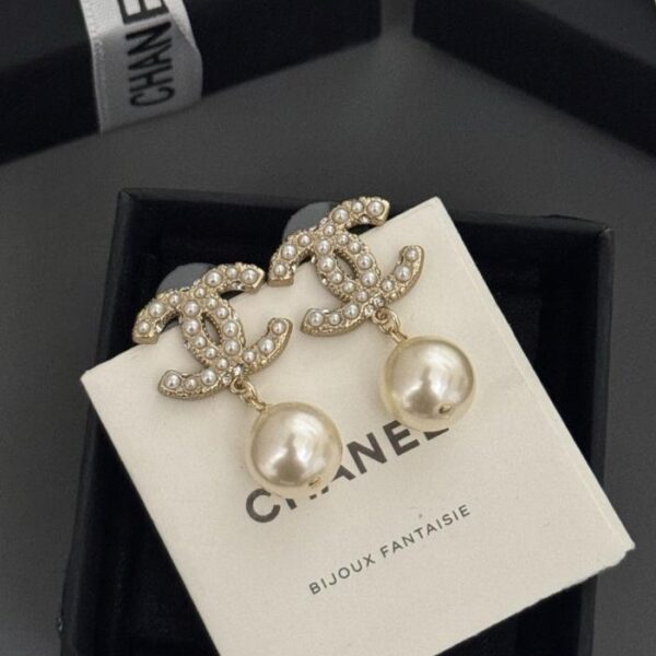 réplica,joyas,joyería,1:1,replica,fake,lujo,barato Pendientes Chanel Super Classic Series con perla C y diamantes, material ZP consistente (FMTUE)