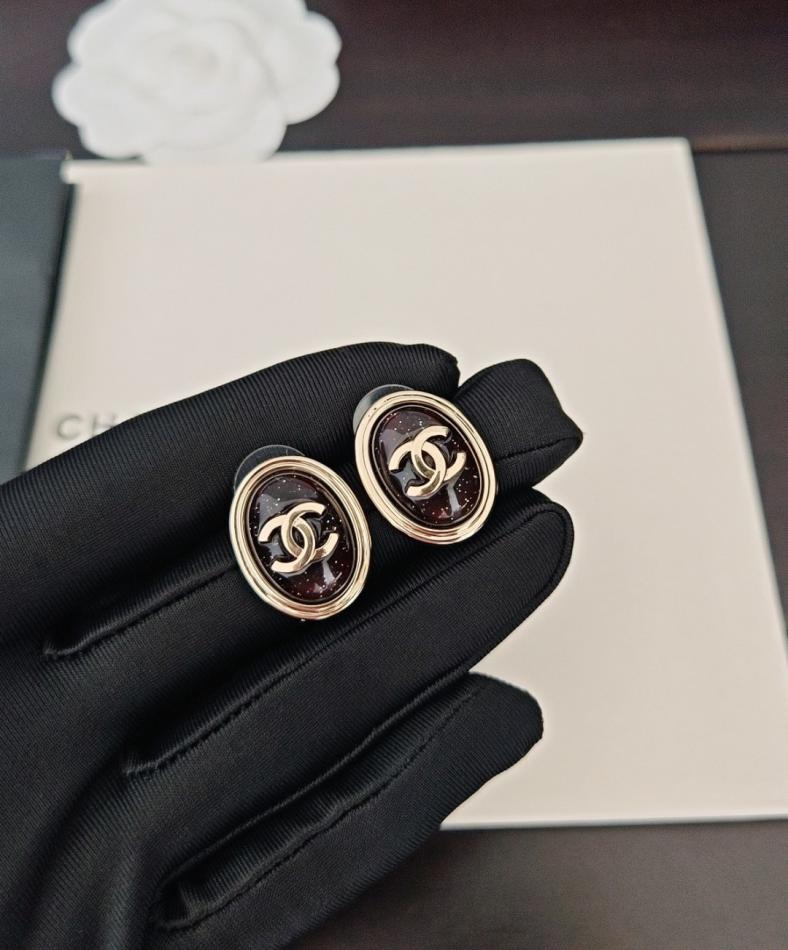 réplica,joyas,joyería,1:1,replica,fake,lujo,barato réplica,joyas,joyería,1:1,replica,fake,lujo,barato Los últimos pendientes ovalados de Chanel están hechos de latón ZP (43H9R)