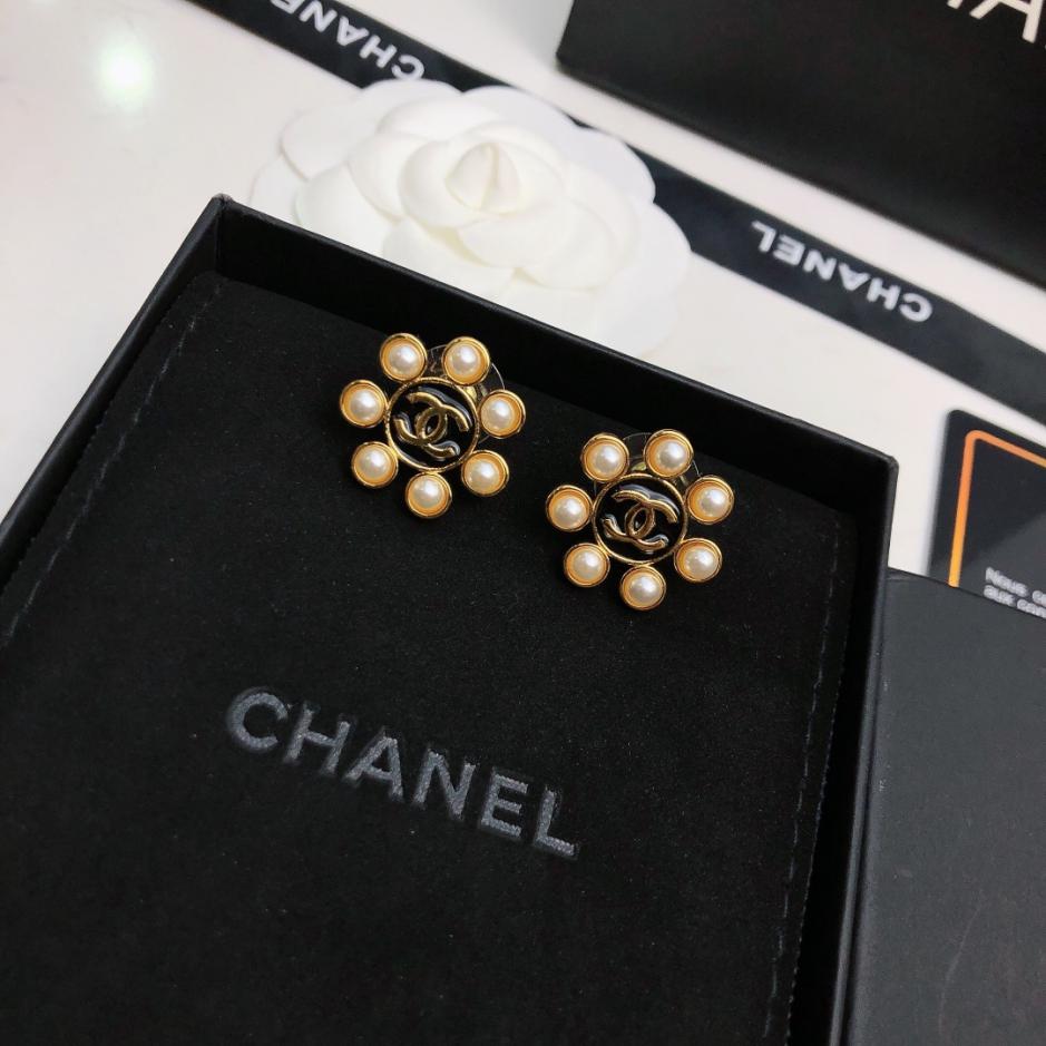 réplica,joyas,joyería,1:1,replica,fake,lujo,barato réplica,joyas,joyería,1:1,replica,fake,lujo,barato Pendientes Chanel de plata de ley 925 con aguja y cierre de latón, originales, con logotipo clásico de diamantes (V8CLL)