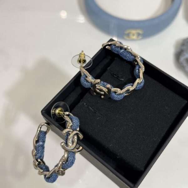 réplica,joyas,joyería,1:1,replica,fake,lujo,barato Pendientes de cadena vaquera con doble C en oro nuevo Chanel 25P (ETR2E)
