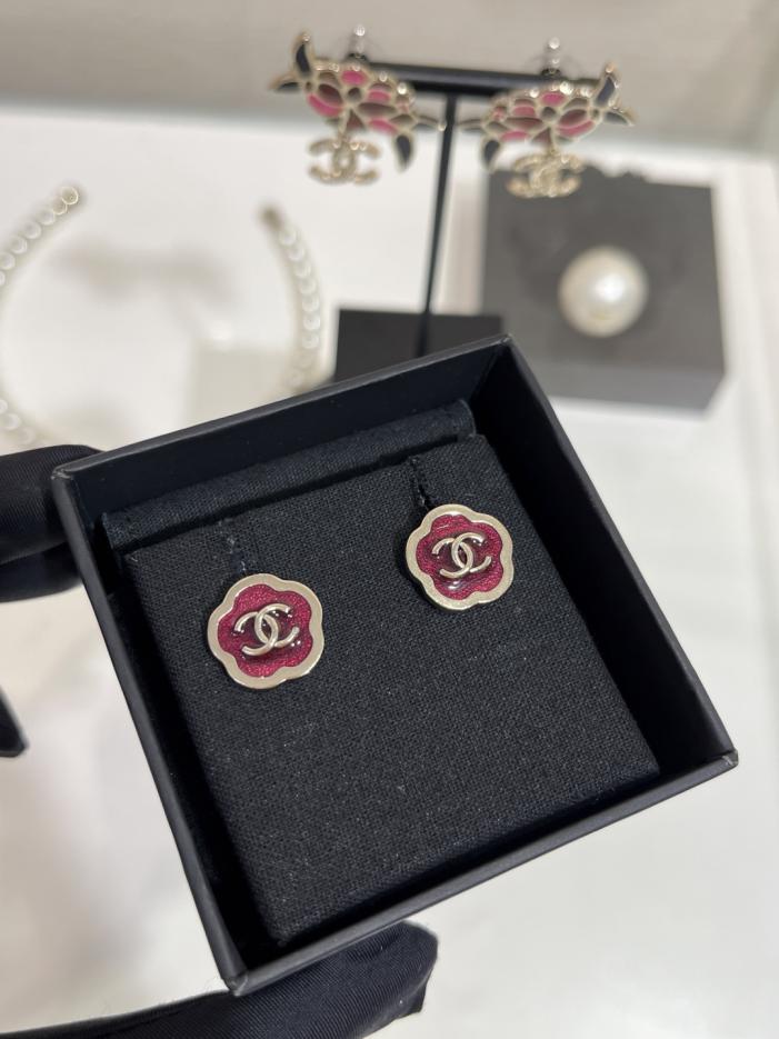 réplica,joyas,joyería,1:1,replica,fake,lujo,barato réplica,joyas,joyería,1:1,replica,fake,lujo,barato Pendientes Chanel 25A con flor de esmalte rojo y doble C en oro (EVDL9)