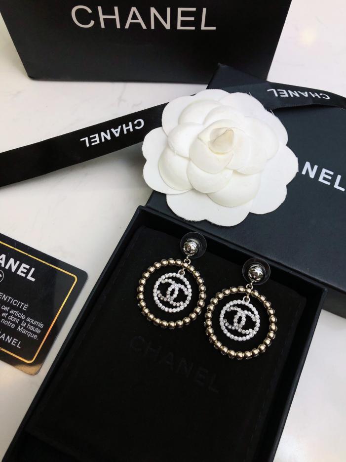 réplica,joyas,joyería,1:1,replica,fake,lujo,barato réplica,joyas,joyería,1:1,replica,fake,lujo,barato Pendientes Chanel New Classic Doble C, originales, de latón y plata de ley 925 (GGBH5)
