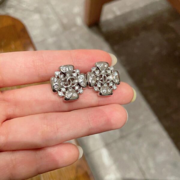 réplica,joyas,joyería,1:1,replica,fake,lujo,barato Pendientes vintage de doble C de Chanel, réplica original del logotipo (EGUHW)