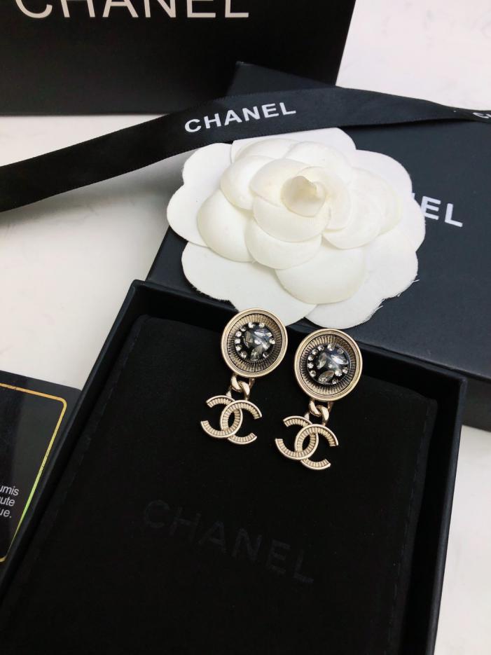 réplica,joyas,joyería,1:1,replica,fake,lujo,barato réplica,joyas,joyería,1:1,replica,fake,lujo,barato Pendientes acrílicos Chanel con cristales de Swarovski y diamantes cuadrados (CMC3G)