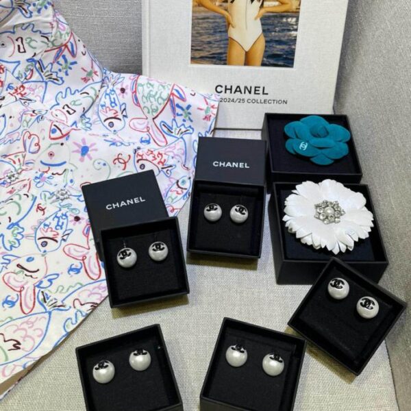réplica,joyas,joyería,1:1,replica,fake,lujo,barato Broche de perfume Chanel 25P con corazón azul, plata, diamantes y doble C (O1KSQ)