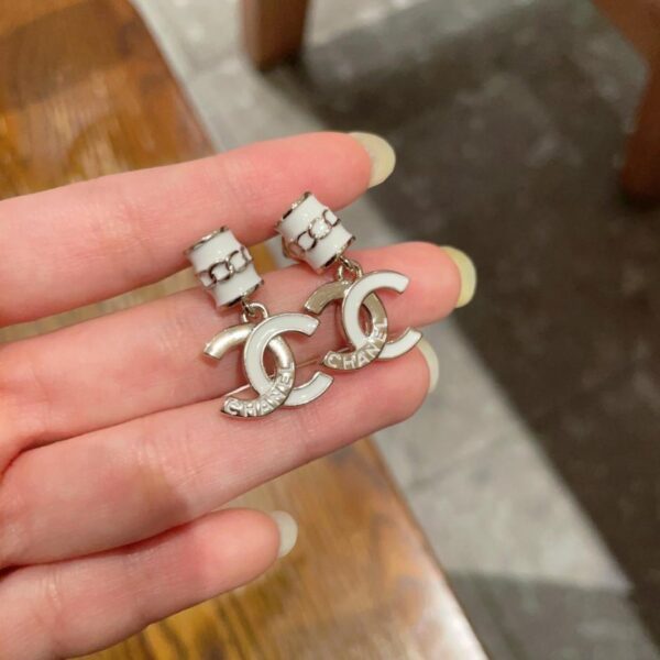 réplica,joyas,joyería,1:1,replica,fake,lujo,barato Pendientes vintage de doble C de Chanel, réplica original del logotipo (0AE18)