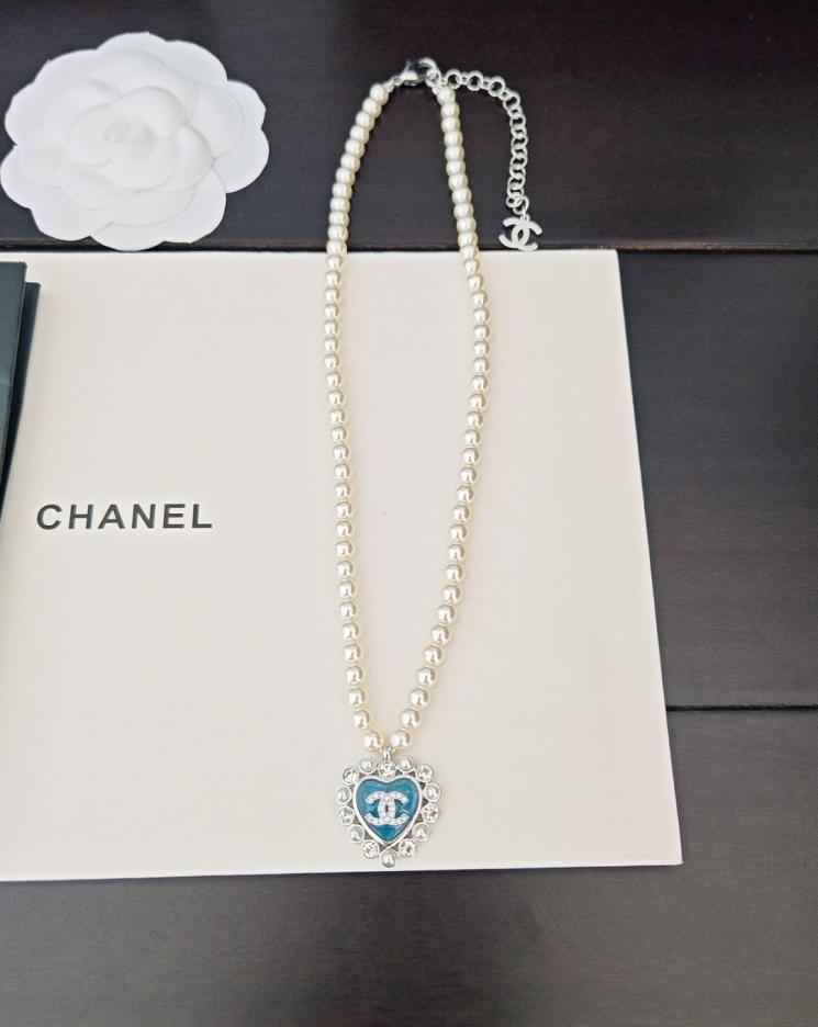 réplica,joyas,joyería,1:1,replica,fake,lujo,barato réplica,joyas,joyería,1:1,replica,fake,lujo,barato El último collar de perlas de corazón azul de Chanel está hecho de latón (CUQSJ)