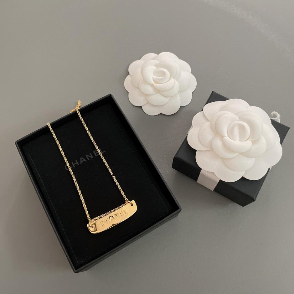 réplica,joyas,joyería,1:1,replica,fake,lujo,barato réplica,joyas,joyería,1:1,replica,fake,lujo,barato Collar con letras de Chanel, serie vintage (358BV)