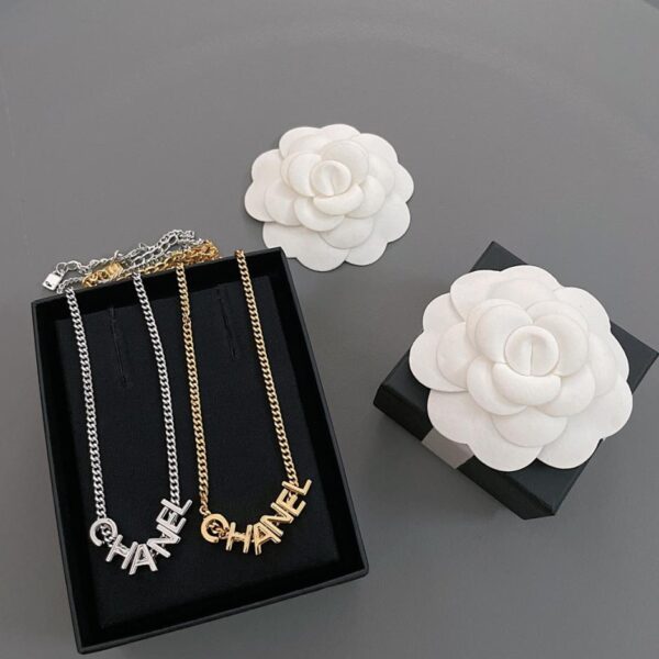 réplica,joyas,joyería,1:1,replica,fake,lujo,barato Collar de corazón con diamantes de imitación azules y rosas de Chanel (7W6H2)