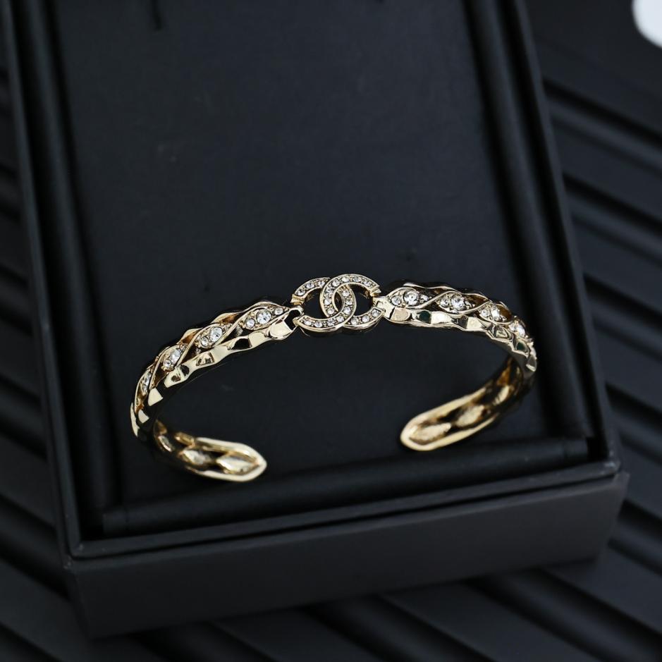 réplica,joyas,joyería,1:1,replica,fake,lujo,barato réplica,joyas,joyería,1:1,replica,fake,lujo,barato Pulsera con estampado de ondas popular Chanel 24b (7P40V)