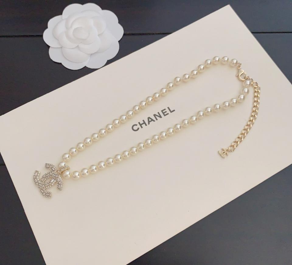 réplica,joyas,joyería,1:1,replica,fake,lujo,barato réplica,joyas,joyería,1:1,replica,fake,lujo,barato Collar de perlas y diamantes cuadrados de cristal de Chanel, de latón macizo ZP (KFB1W)