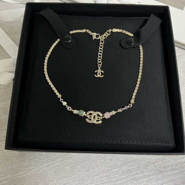 réplica,joyas,joyería,1:1,replica,fake,lujo,barato Collar de plata con doble C de esmalte blanco de Chanel, años 25 (BAERL)
