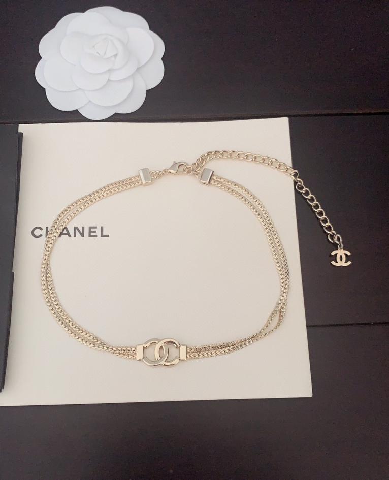 réplica,joyas,joyería,1:1,replica,fake,lujo,barato réplica,joyas,joyería,1:1,replica,fake,lujo,barato El último collar CC de doble capa de Chanel está hecho de latón ZP (80DEQ)